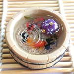 ミニチュア・桶の中の金魚・浮き玉・波紋