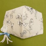 【3重構造】オフホワイト 上品 花柄 マスク 大人 