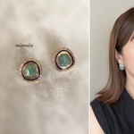 ✴︎NEW!✴︎グリーンが輝く大ぶりゴールドピアス