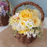 大人かわいい* プリザーブドフラワー basket arrangement：イエロー