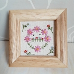 【新作】刺繍フレーム🌸コスモスのサークル　 壁飾り インテリア雑貨