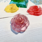  〈小さな薔薇型オルゴナイト〉くすみピンクの薔薇　満開虫食いタイプ【天然石インテリア】水晶　占い付　スピリチュアルアイテム