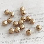 【4㍉ 60個】イングリッシュカット＊light gold＊チェコビーズ＊ゴールド＊金