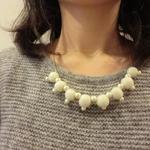 （ご予約品）コットンパールとプチフェルトネックレス・スモールホワイト