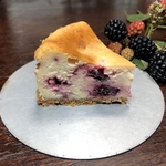 ブラックベリーとバナナのチーズケーキ