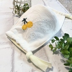 【オールシーズン対応】黄さくらんぼ＆ペイズリー刺繍立体マスク