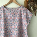 ＊オーダー品＊nozikichi様専用 リバティ　ブラウス　フレンチスリーブ　クラブヌーボー　ピンク系
