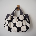 シンプル　あんぱん柄　タックぷっくりBAG　横ポケット　　♪帆布　ブラック＆ホワイト