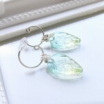 〈痛くない〉～フェイクピアス～シルバーリング×キャンディーリーフイヤリング・イヤークリップ＜ブルーグリーン&ライトグリーングラデーション＞(両耳用)(手で調節可能)  管理No.1640