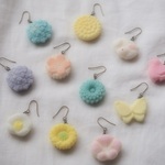 【再販】耳に砂糖菓子ピアス（うさぎ）