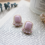 ビーズ刺繍＊くすみピンクぷっくりピアス