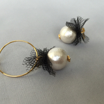チュールリボンとパールのフープピアス..BK【M】