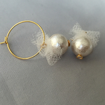 チュールリボンとパールのフープピアス..WH【M  G】