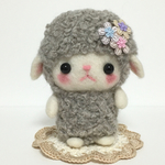 グレーのひつじちゃん
