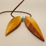 寄せ木のネックレス　Fujino Wooden Jewelry