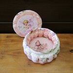 《h様ご予約品》ふた付きパフの小物入れ（妖精たち）