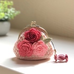 薔薇🌹と苺🍓ブローチ&🍬キャンディーストラップ付き☆がま口３点セット