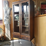 Cool Buck Cabinet 　古材とアイアンのインダストリアルなキャビネット
