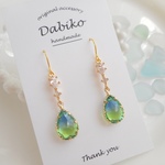ブルーグリーンガラスドロップ×ジルコニアのキラキラ上品イヤリング/ピアス✨（初夏・雫・ブルー・グリーン・ガラス・クリア・シンプル・マリン・大人可愛い・涼しげ・揺れる ゆらゆら）