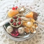 おやつの時間のピルケース・アクセサリーケース・レジン