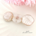milk whiteのヘアクリップ