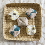 お手玉　おてだま　竹小豆　おもちゃ