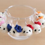 花飾りパンダのピアス