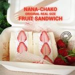 nana-chako オリジナルメモスタンド（苺のフルーツサンドイッチ）