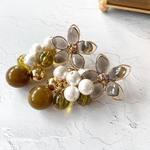 khaki bubble×black flower pierce