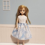 リカちゃん　服　ワンピース　花柄　水色