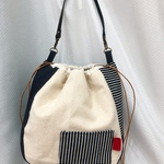 コロンと可愛いバッグ♡ ④ 巾着バッグ　デニム　パッチワーク　一点もの