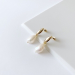 淡水真珠：baroque pearl×marquise pierce