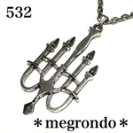 532.燭台、キャンドルスタンド、シャンデリアのネックレス銀色、ゴシックメルヘン