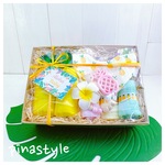 ♥出産祝いセット♥　ハワイアン おむつケーキ　　パイナップルギフトボックス