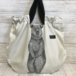 一度に2度おいしい　リバーシブル　まぁるいエコバッグ　トートバッグ☆くまさん☆北欧ドット