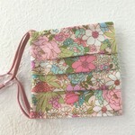 NEW⭐ プリーツマスク  【グローセ】花柄ピンク（ノーズワイヤー、フィルターポケット付きマスク　不織布マスクカバーにも）