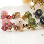 ヒナギクのイヤリング／ピアス