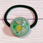 ハンドメイド レジン ヘアゴム エメラルドグリーン グリッター パール ドライフラワー キラキラ