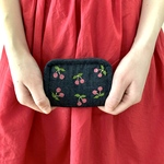 チェリーの手刺繍ミニ財布(ピンク)