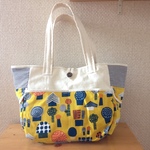 【再販】たっぷり入る！カーペンターバック(きのこ）