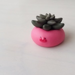ブロブフィッシュの頭から多肉植物（グリーン）