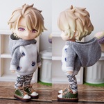 パーカーとパンツのセット　グレー迷彩×きのこ（ねんどろいどどーるオビツ11ボディ共有サイズ）