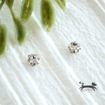 まるでピアス＊小さなマグネットピアス＊クリスタル＊ゴールド