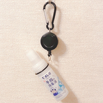 大人気【再販】ホワイトとお揃い♪ リール付き カラビナ ハンドジェルホルダー アルコール除菌ホルダー アルコール消毒ホルダー シンプル ブラック シルバー