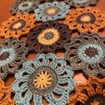 花モチーフのドイリー