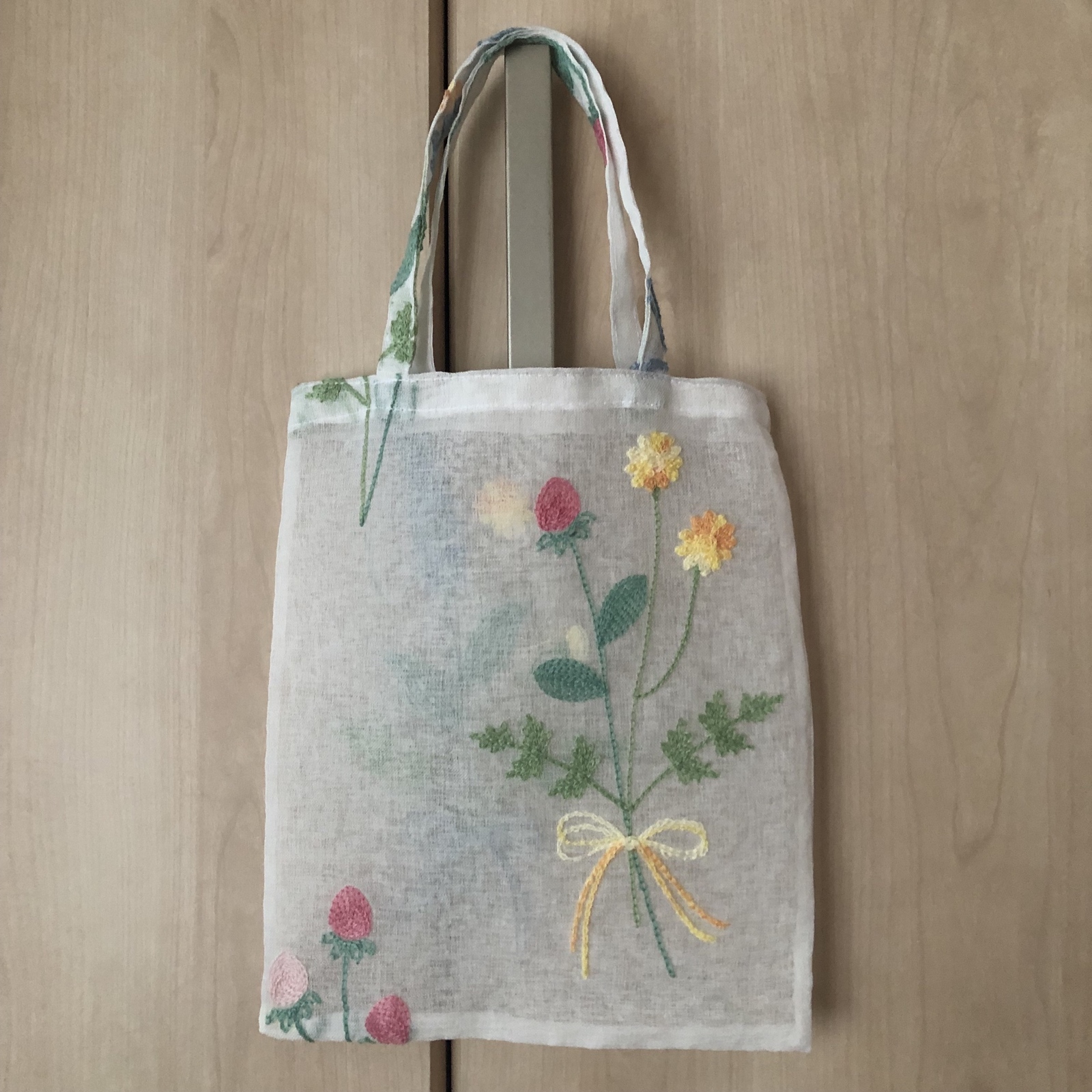 野の花刺繍オーガンジーのミニバッグ - U-TA-TA'S GALLERY
