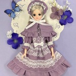 D-26【送料無料】【ジェニー サイズ ドール服】ケープ付きワンピース・紫