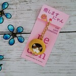 猫　癒しますにゃん　チャーム　ラインストーン付き