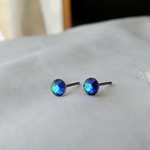 水平線の翠ピアス