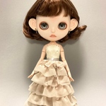 カスケードドレス：ベージュ ブライス　洋服　アウトフィット